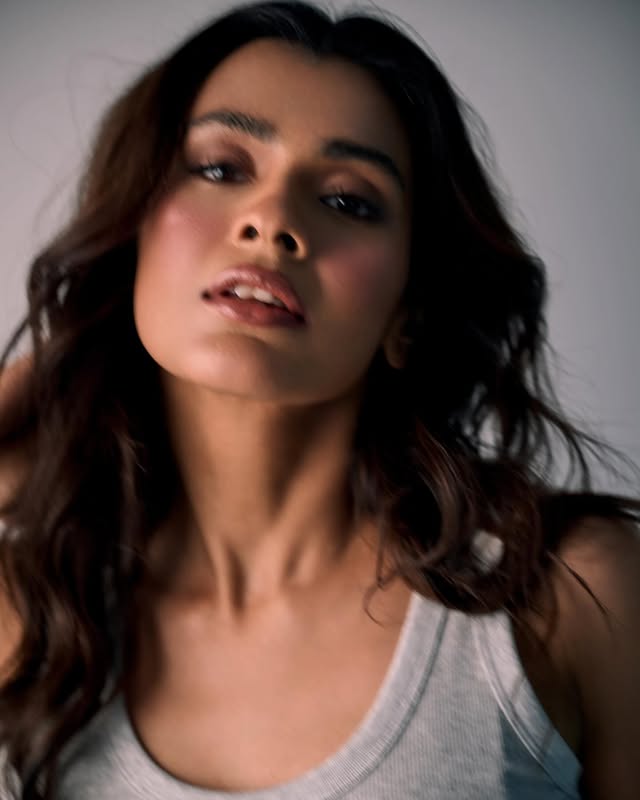 Hebah Patel Photo Gallery