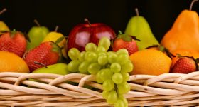 Cholesterol: ఈ నాలుగు రకాల పండ్లు ప్రతిరోజూ తిన్నారంటే కొలెస్ట్రాల్  కరిగి.. మెరుపు తీగలా మారుతారు