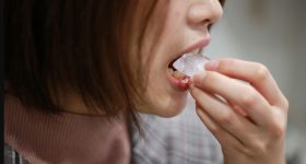 Ice Cubes: మీకు ఐస్ ముక్కలు నమలాలనిపిస్తుందా? అయితే మీకు ఈ  ఈ ముఖ్యమైన పోషకలోపం ఉన్నట్టే