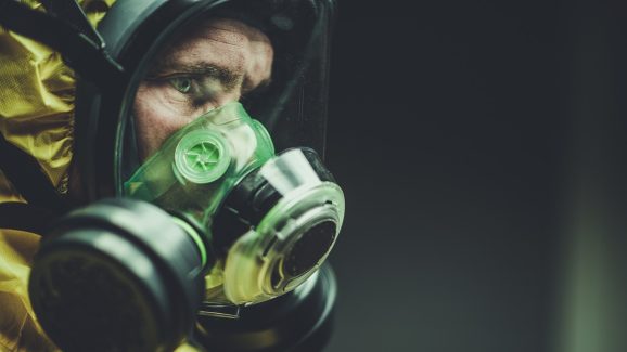 Oxygen mask in Plane: ఊపిరాడకపోతే విమానంలోని ఆక్సిజన్ మాస్క్ మీ ప్రాణాలను ఎంతసేపు కాపాడుతుంది?