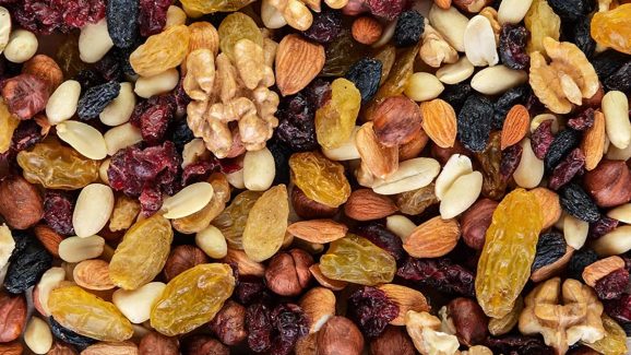 Dry Fruits: డ్రై ఫ్రూట్స్‌లో వీటిని తింటే గుండెకు ప్రమాదమట.. అవేంటో తెలుసా?
