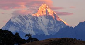 Nanda Devi: 42 ఏళ్ల తర్వాత తిరిగి తెరుచుకోనున్న నందాదేవి పర్వతం, ఈ కొండపైనే అణుబాంబు?