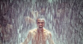 Fever in Rain: వర్షంలో తడిస్తే జ్వరం ఎందుకు వస్తుంది? స్నానం చేస్తే ఎందుకు రాదు?