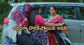 Jabardast Pavitra: స్టేజ్ పై జబర్దస్త్ పవిత్రకు లవ్ ప్రపోజల్.. ఇంకెన్ని చేస్తారంటూ నెటిజన్స్ ఫైర్!