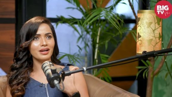 Kissik Talks Shobha Shetty : యశ్వంత్ తో పరిచయం ప్రేమ.. అంత అతని దయ అంటున్న మోనిత ?