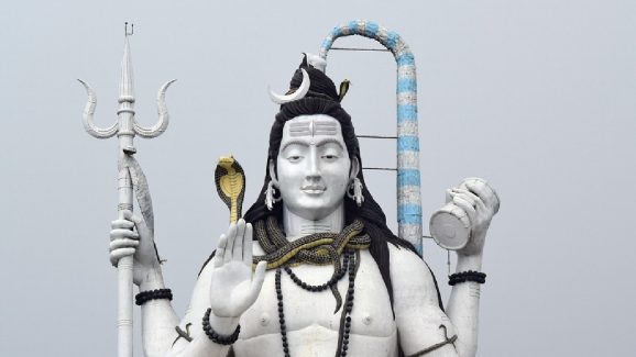 Shiva Trishulam:  శివుడు చేతికి త్రిశూలాన్ని ఎవరు ఇచ్చారు? ఎలా తయారుచేశారు?