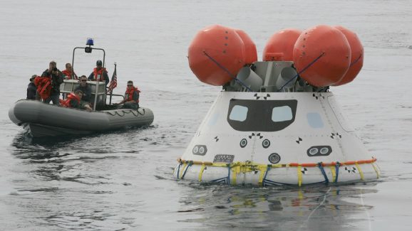 Spaceship Landing: అంతరిక్ష నౌకలను భూమిపై కాకుండా సముద్రంలోనే ఎందుకు దింపుతారు?