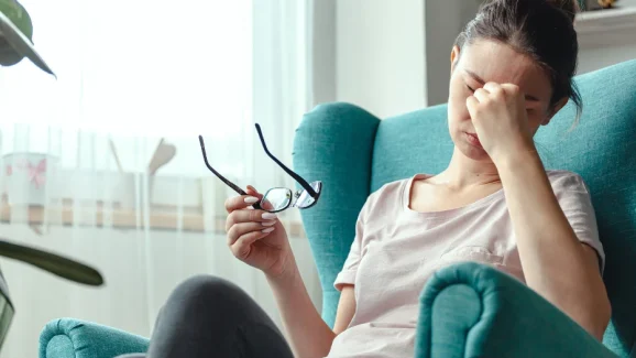 Health Tips: శరీరంలో పోషకాలు లోపిస్తే.. ఇలాంటి లక్షణాలే కనిపిస్తాయ్ !