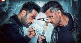 War 2 Trailer: హృతిక్ వర్సెస్ ఎన్టీఆర్.. ఇది కదరా అసలైన వార్ అంటే..