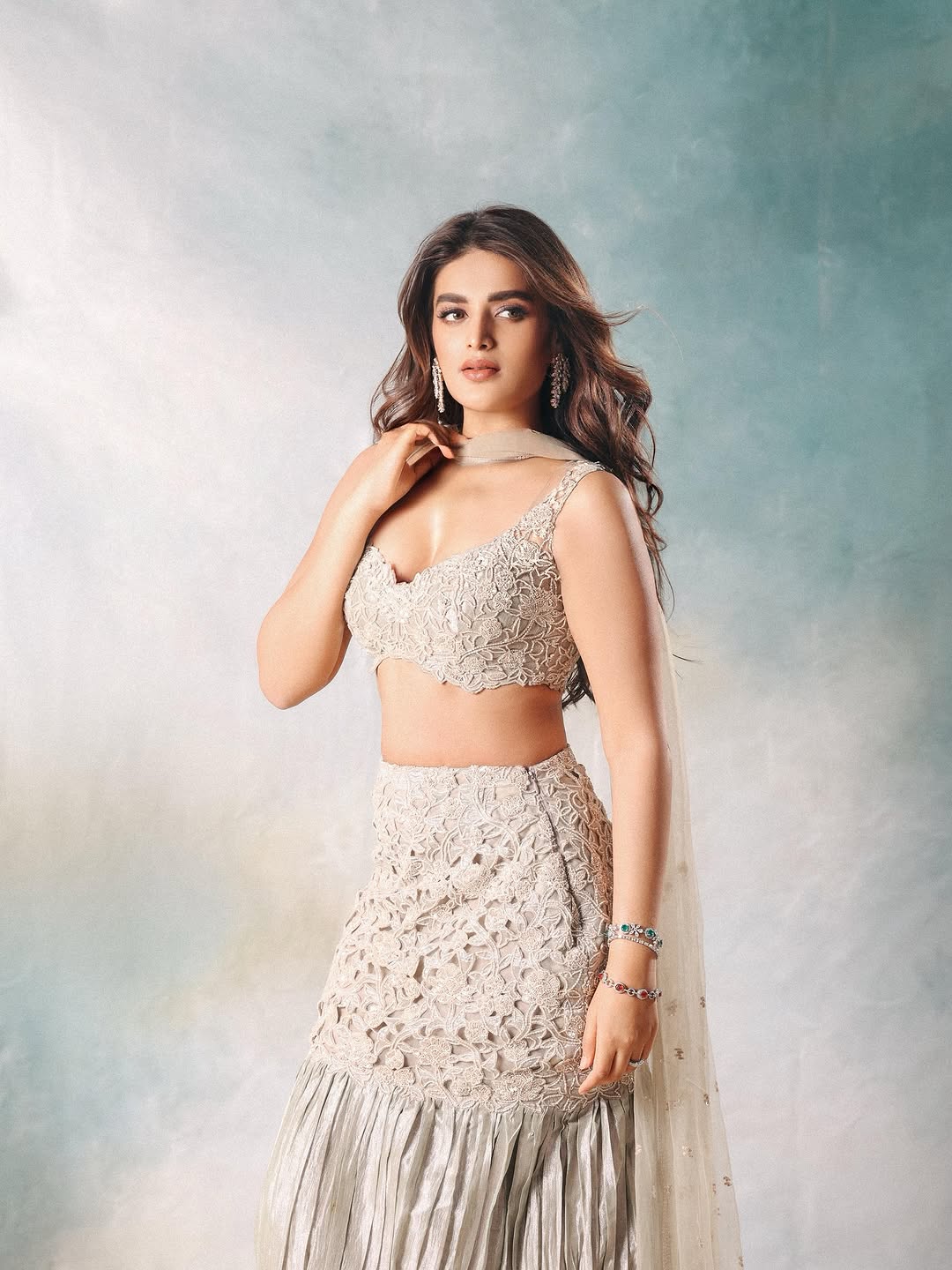 Actress Nidhhi Agerwal Photo Gallery