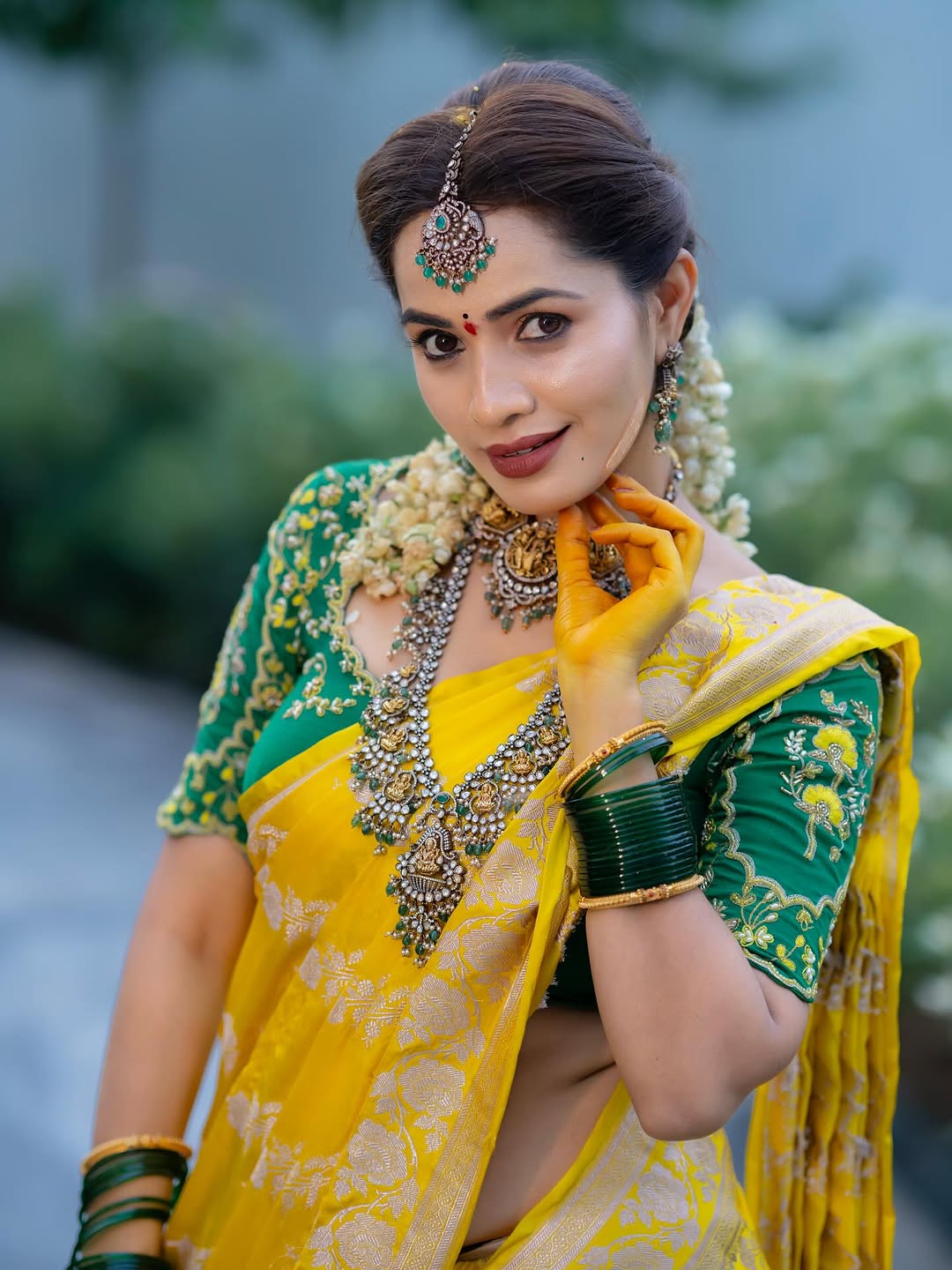 Actress Shobha Shetty Photo Gallery