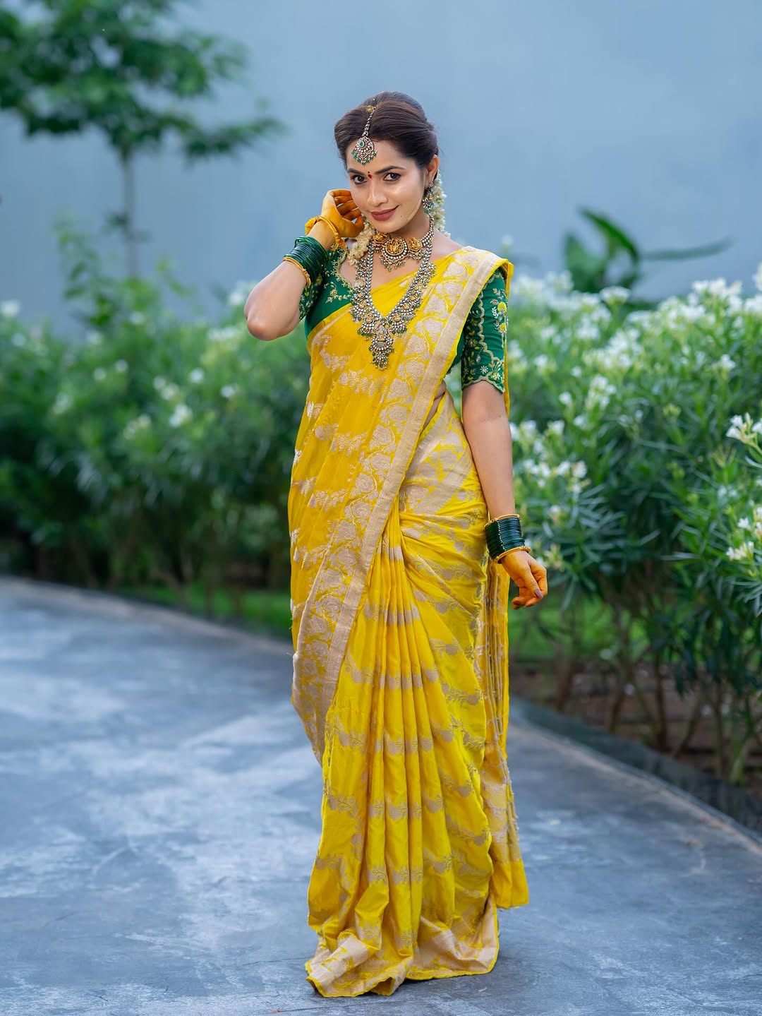 Actress Shobha Shetty Photo Gallery