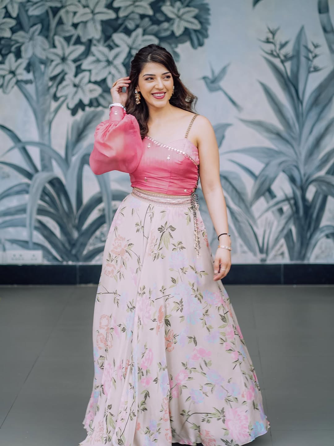 Actress Mehreen Pirzada Photo Gallery