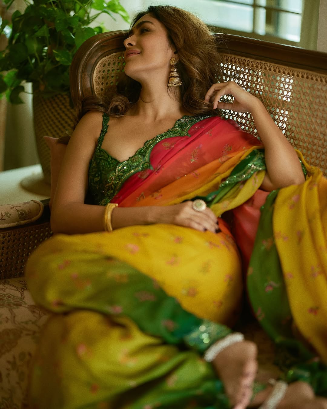 Actress Mrunal Thakur Photo gallery