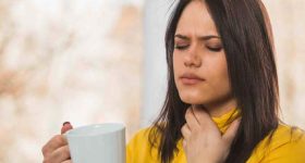 Oral Health: వర్షాకాలంలో తరచూ వచ్చే గొంతు నొప్పికి.. ఈ టిప్స్‌తో చెక్ !
