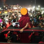 Tollywood: నడిరోడ్డుపై బట్టలు అమ్ముకుంటున్న హీరోయిన్.. ఏంటీ కర్మ!