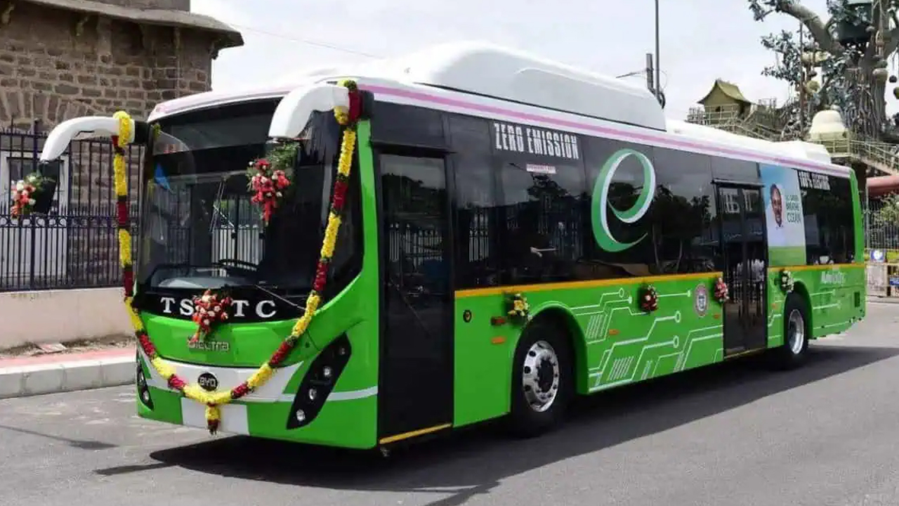 Airport Bus Fare: ఎయిర్ పోర్ట్ బస్సు ఛార్జీలు తగ్గింపు, కానీ చిన్న ట్విస్ట్!