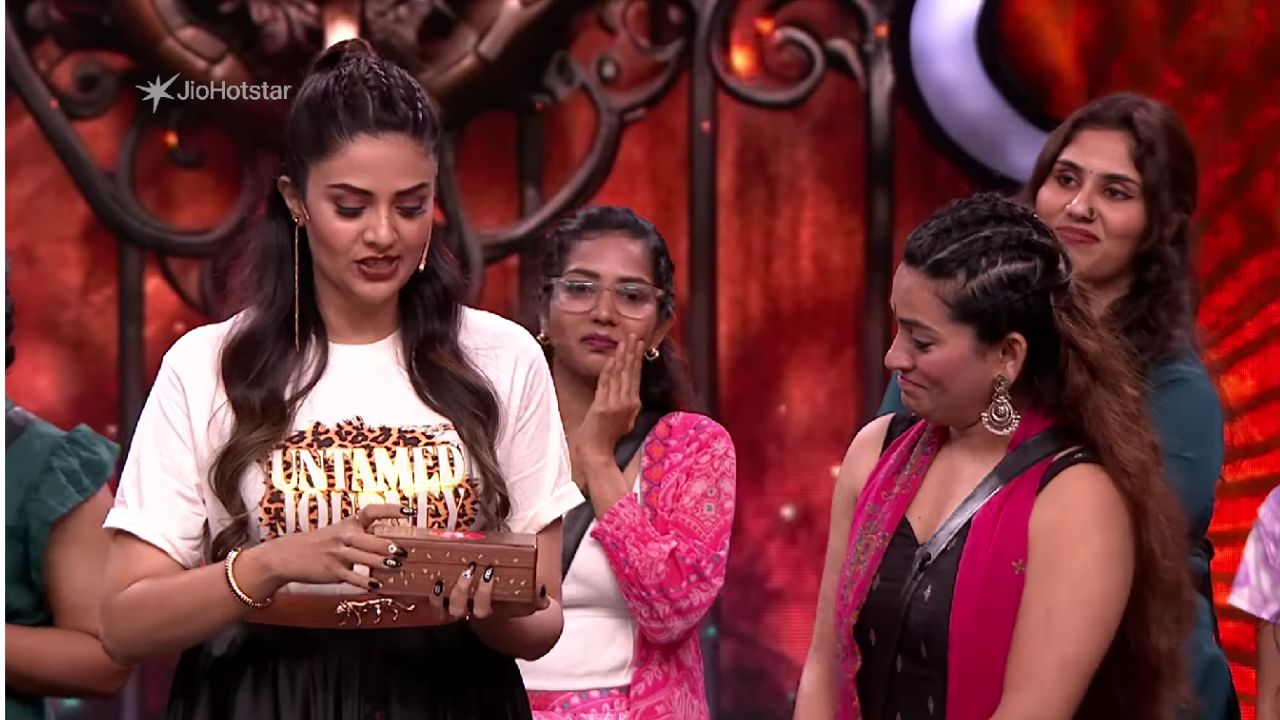 Bigg Boss 9: అయ్యో మళ్లీ కాటేశాడే.. ఉత్కంఠతో పాటు నవ్వులు కురిపించిన శ్రీముఖి!