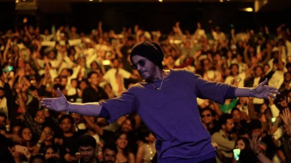Shahrukh Khan: ఇక చాలు రిటైర్మెంట్ తీసుకో.. నెటిజన్ ట్రోల్ కి షారుక్ దిమ్మతిరిగే ఆన్సర్!