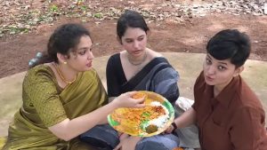 Alekhya Chitti pickles: పిక్‌నిక్‌కి వెళ్లి పికిల్స్ తినడం ఏంట్రా… మీ ప్రమోషన్స్ పాడుగాను!