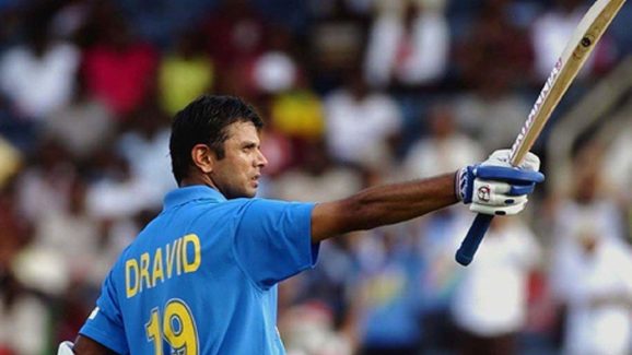 Rahul Dravid : రాహుల్ ద్రావిడ్ ఎప్పుడైనా సిక్స్ లు కొట్టడం చూశారా.. ఇదిగో వరుసగా  6,6,6… వీడియో చూస్తే షాక్ అవ్వాల్సిందే