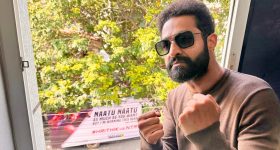 Ntr -Hrithik: ఎన్టీఆర్ కు రిటర్న్ గిఫ్ట్ పంపిన హృతిక్... అసలైన వార్ అప్పుడే అంటూ తారక్ రిప్లై!