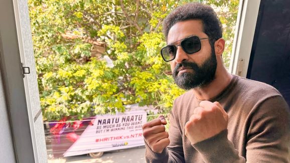 Ntr -Hrithik: ఎన్టీఆర్ కు రిటర్న్ గిఫ్ట్ పంపిన హృతిక్… అసలైన వార్ అప్పుడే అంటూ తారక్ రిప్లై!