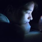 Eye Strain Night Phone: రాత్రివేళ స్మార్ట్‌ఫోన్ చూస్తున్నారా?.. కంటి ఆరోగ్యం కోసం ఈ జాగ్రత్తలు