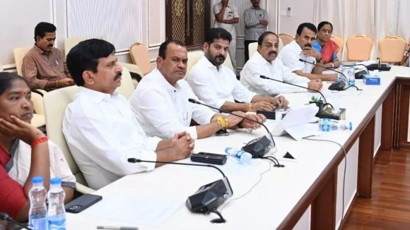 Telangana Cabinet: తెలంగాణ కేబినెట్ కీలక నిర్ణయం.. సెప్టెంబర్‌లోనే పంచాయతీ ఎన్నికలు