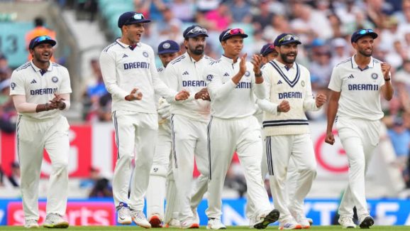 Test Jersey : టెస్ట్ క్రికెట్ లో తెల్ల జెర్సీలే ఎందుకు వేసుకుంటారో మీకు తెలుసా ?