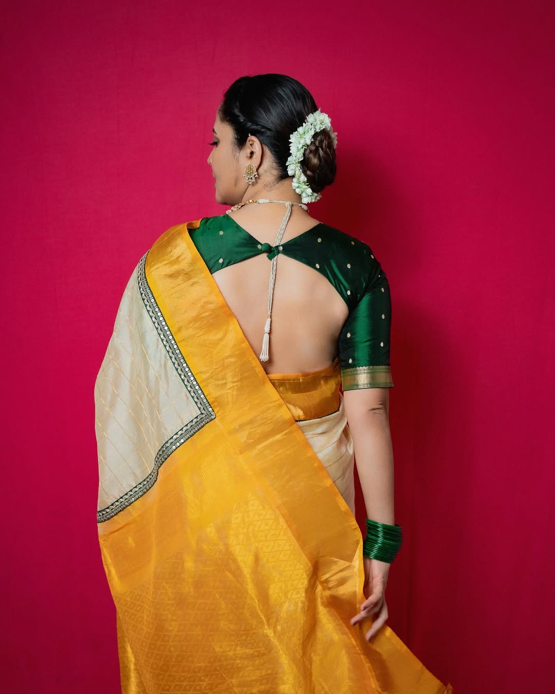 Anasuya Pics(Credit: Anasuya/Insta)