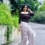 Anchor Manjusha: యాంకర్‌ మంజుష హాట్‌ లుక్స్‌.. ఘాటు అందాలతో కుర్రకారును రెచ్చగొడుతున్న తెలుగమ్మాయి..
