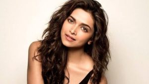 Deepika Padukone : దీపికా ఫ్యాన్స్ కు బిగ్ షాక్.. మరో మూవీ అవుట్..