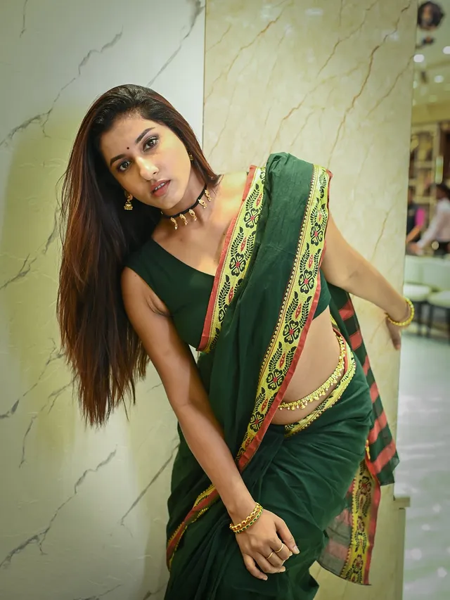 Vishnu Priya photo Gallery