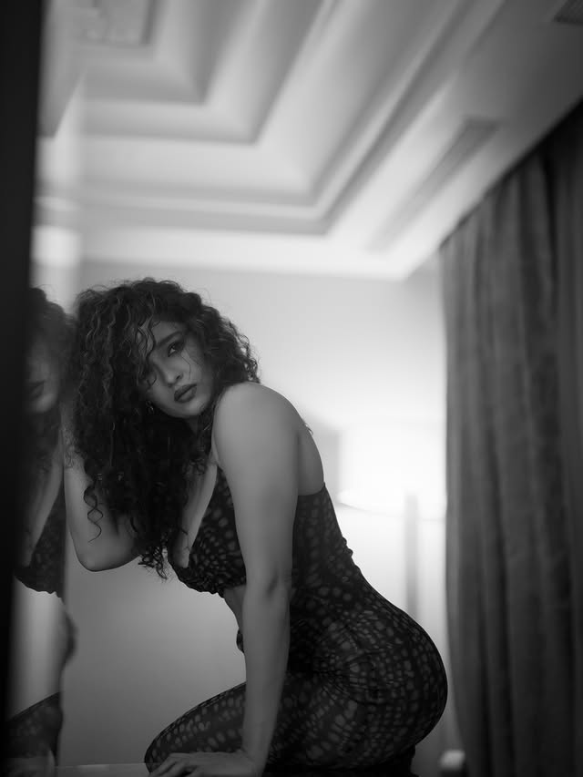 Ritika Singh Photo Gallery
