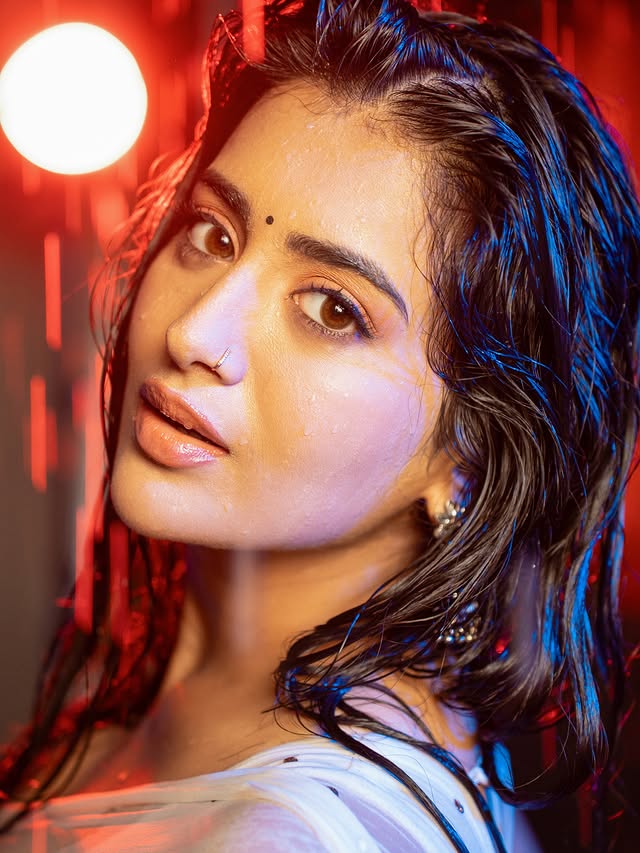 Rashi Singh photo Gallery