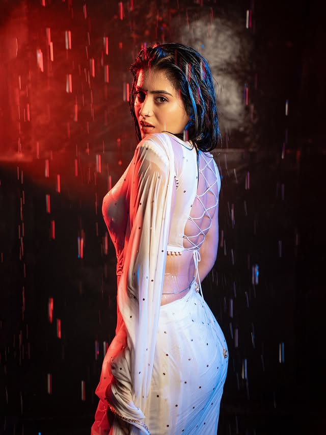 Rashi Singh photo Gallery