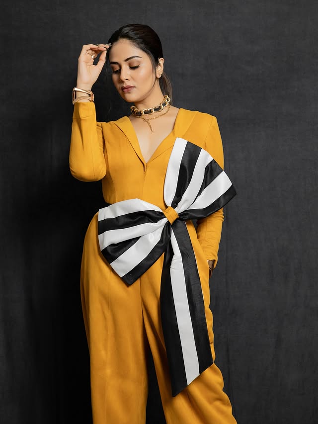 Sreemukhi Photo Gallery