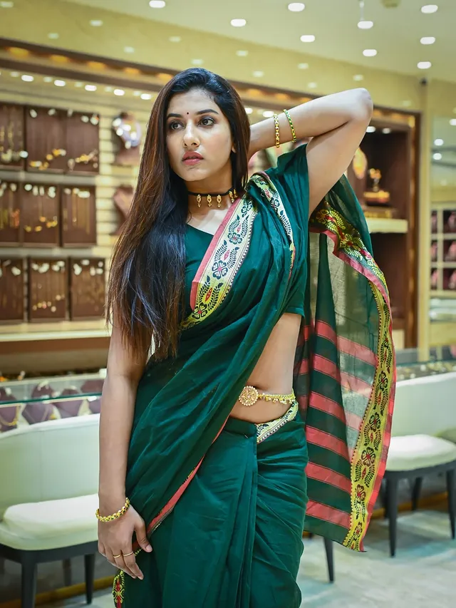 Vishnu Priya photo Gallery