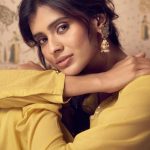 Hebah Patel : ట్రెడిషినల్ లుక్ లో హెబ్బా పటేల్ ఎంత అందంగా ఉందో.. సో క్యూట్ అంతే..