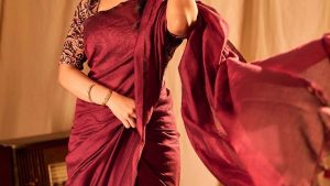 Ivana: సోగసు చూడతరమా.. శారీలో మతిపోగోడుతున్న లవ్‌టుడే బ్యూటీ ఇవానా!