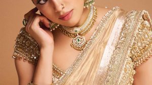 Janhvi Kapoor: అచ్చతెలుగు అమ్మాయిలా చీరకట్టిన జాన్వీ.. పరం సుందరి అంటూ పాడేస్తుకుంటున్న కుర్రకారు