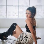 Krithi Shetty: కృతి శెట్టి స్టైలిష్ లుక్.. కత్తిలాంటి చూపులతో కుర్రాళ్లకు వల విసురుతున్న బేబమ్మ