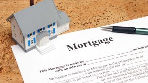 Real Estate: ఫైనాన్షియల్ ప్రాబ్లమ్స్ లో ఇరుక్కున్నారా…అయితే మార్ట్‌గేజ్ లోన్ ఎలా పొందాలి..? మీ సమస్యలకు ఇలా చెక్ పెట్టండి..