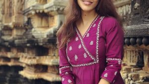 Nabha Natesh : డివోషనల్ మోడ్ లో ఇస్మార్ట్ పోరి..ఫోటోలు వైరల్..