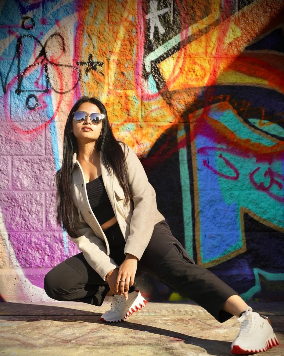 Navya swamy: అల్ట్రా స్టైలిష్ లుక్ లో ఆకట్టుకుంటున్న నవ్య.. ఫోటోలు వైరల్..