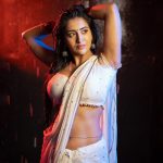 Rashi Singh :  తడి అందాలతో కాకరేపుతోన్న రాశీ సింగ్.. మతిపోగొడుతుంది మావా..!