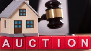 Real Estate: బ్యాంకులు వేలం వేసే ఇళ్లను చాలా చీప్‌గా కొనేయొచ్చు.. మరి, ఆ వేలంలో ఎలా పాల్గోవాలి ?