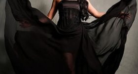 Shruthi Haasan : స్టన్నింగ్ లుక్ లో శృతి హాసన్.. బాపురే మైండ్ బ్లాక్ అవుతుందే..