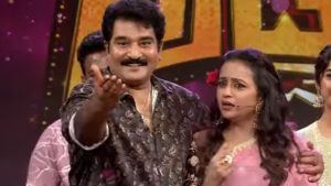 Suma Adda Promo : షోలో కన్నీళ్లు పెట్టుకున్న సుమ.. 25 ఏళ్లుగా ఎన్ని మోసాలో..